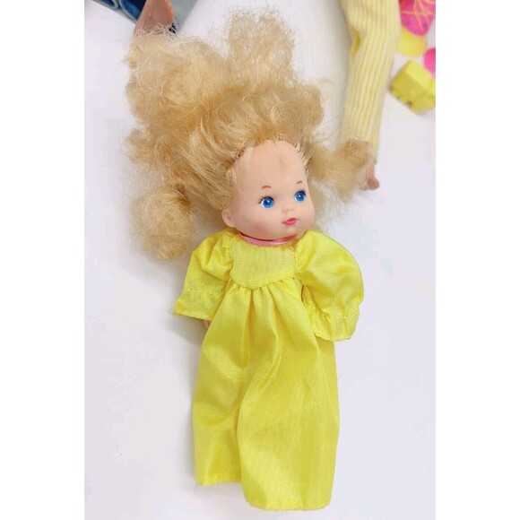 Vintage 1986 The Heart Family Suprise Party Deluxe Set #2383  Dad Mom Kids Dolls - Picture 10 of 16